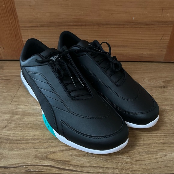 Mens Puma Mercedes size 11
New in box - Picture 2 of 8